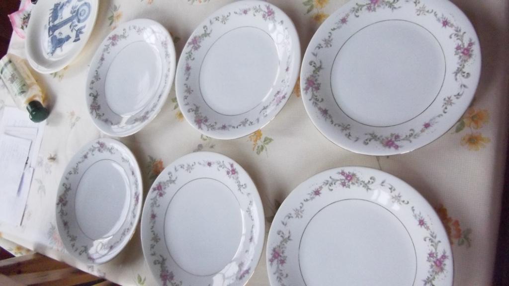 6 Belles assiettes - China Pearl Fine - Porcelaine, Antiquités & Art, Antiquités | Porcelaine, Enlèvement ou Envoi