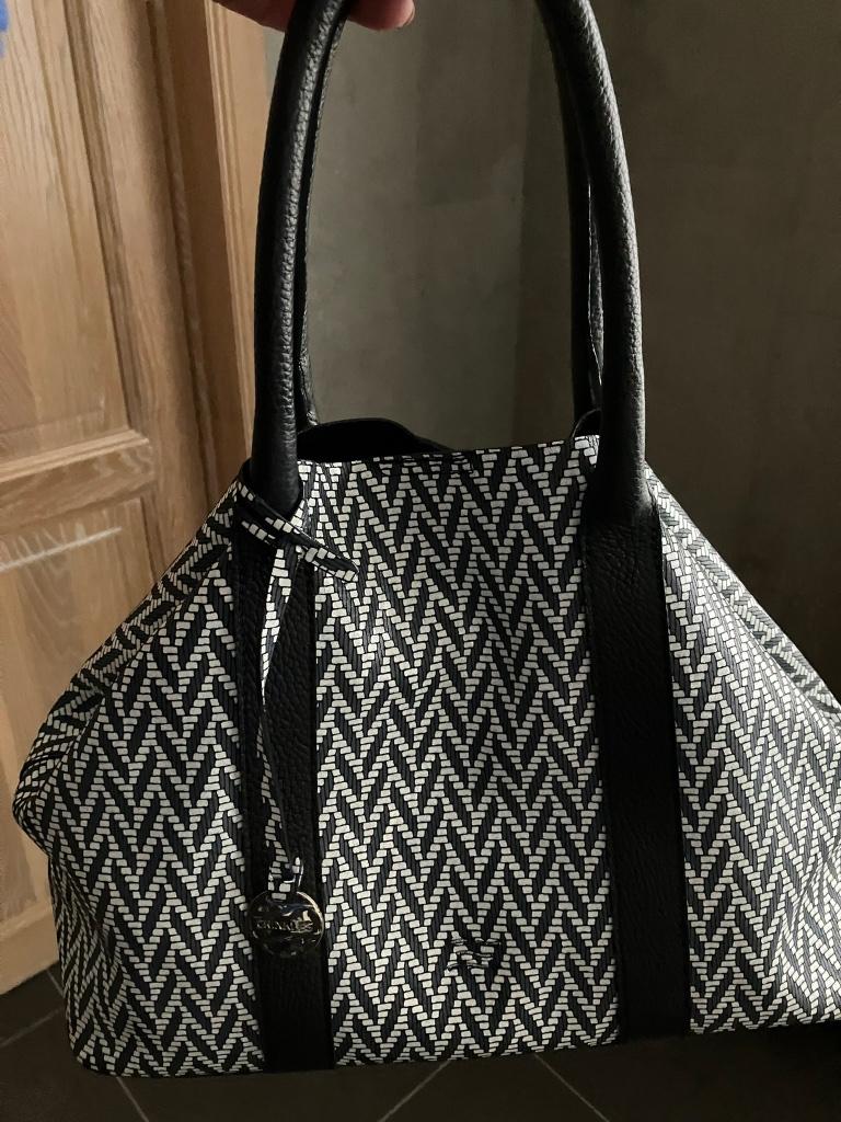 Dames handtas, Enlèvement ou Envoi, Comme neuf, Noir, Sac à main