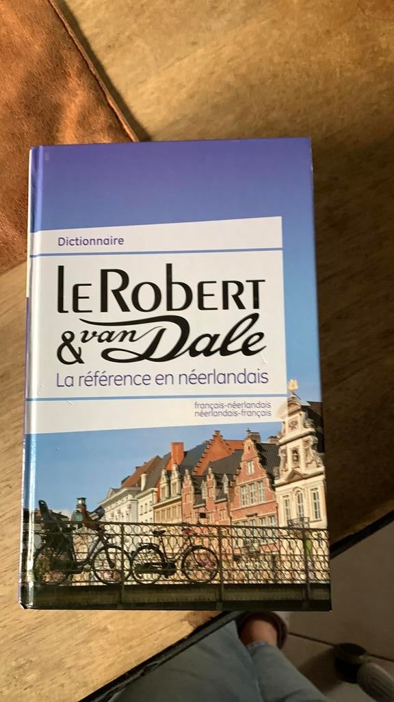 Dictionnaire Le Robert & Van Dale néerlandais, Enlèvement, Utilisé, Van Dale, Néerlandais