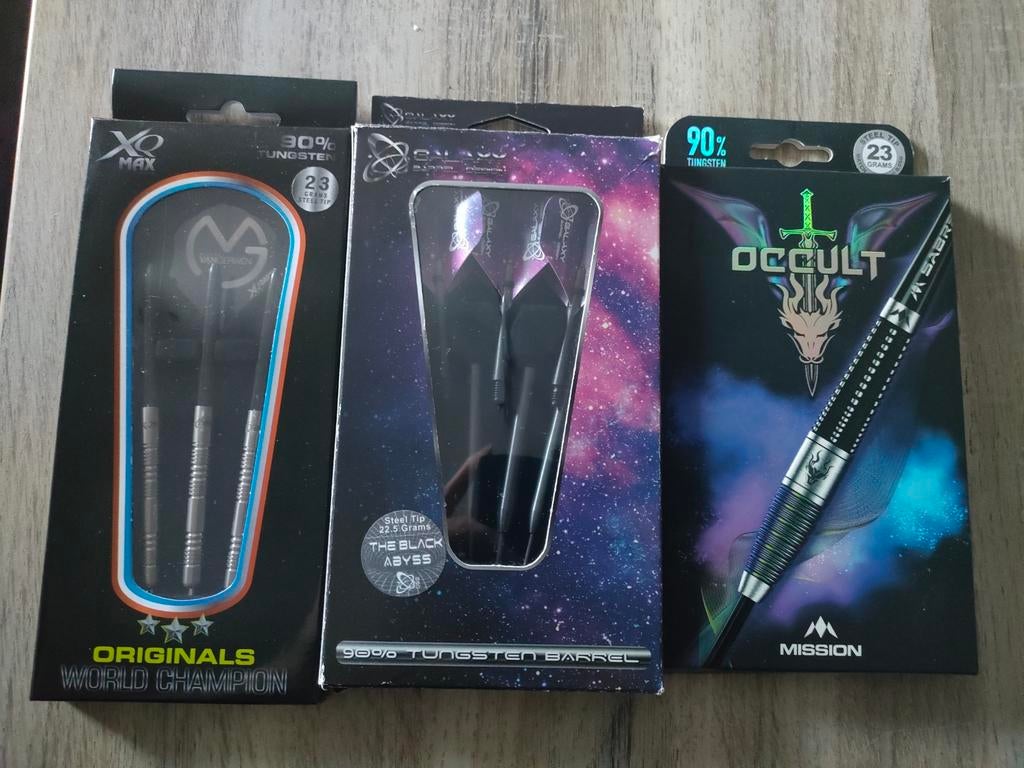 Darts sets ., Sport en Fitness, Darts, Ophalen, Zo goed als nieuw