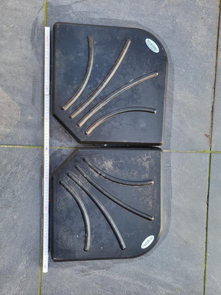 2 Parasoltegels voor zweefparasol, Ophalen