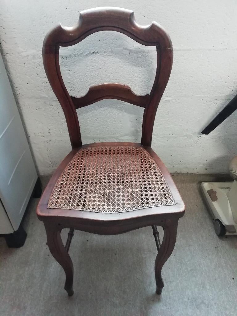 chaises avec assises tressée, Enlèvement