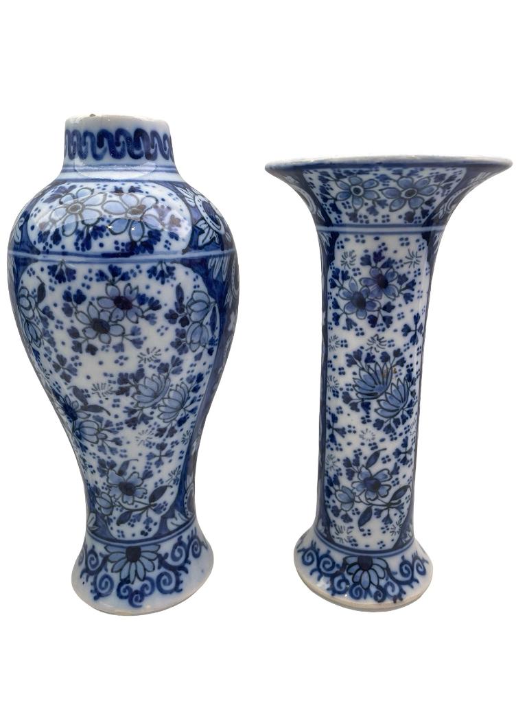 Boch Frères Delft decorvazen 2 rollen + vaas, Ophalen