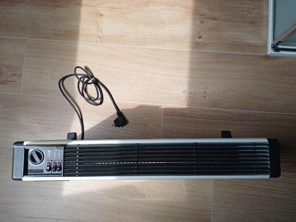 Chauffage électrique, 800 watts ou plus, Enlèvement, Utilisé, Radiateur