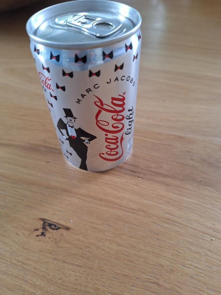 Boîte de coca  édition spéciale Marc Jacobs, Collections, Enlèvement, Neuf, Autres types