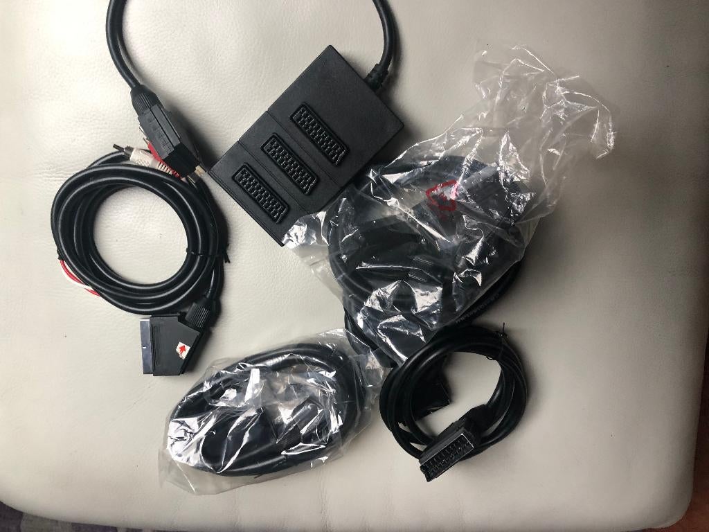 Connexions scart, Ophalen of Verzenden, Zo goed als nieuw