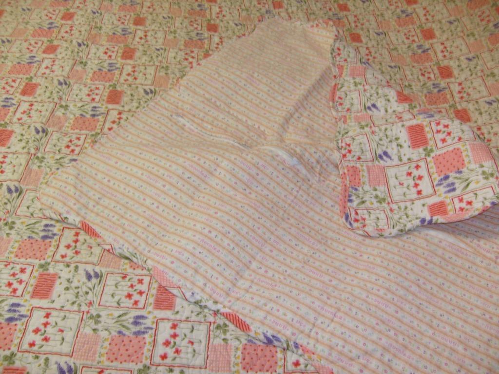 1 couvre-lit boutis 180 x 250 réversible, Enlèvement, Comme neuf, Couverture ou Couette
