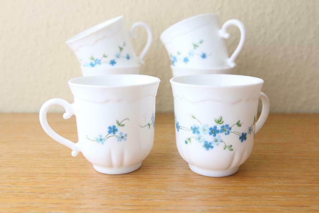 Petites tasses Veronica Arcopal / myosotis bleus, Maison & Meubles, Cuisine | Vaisselle, Comme neuf, Tasse(s) et/ou soucoupe(s)