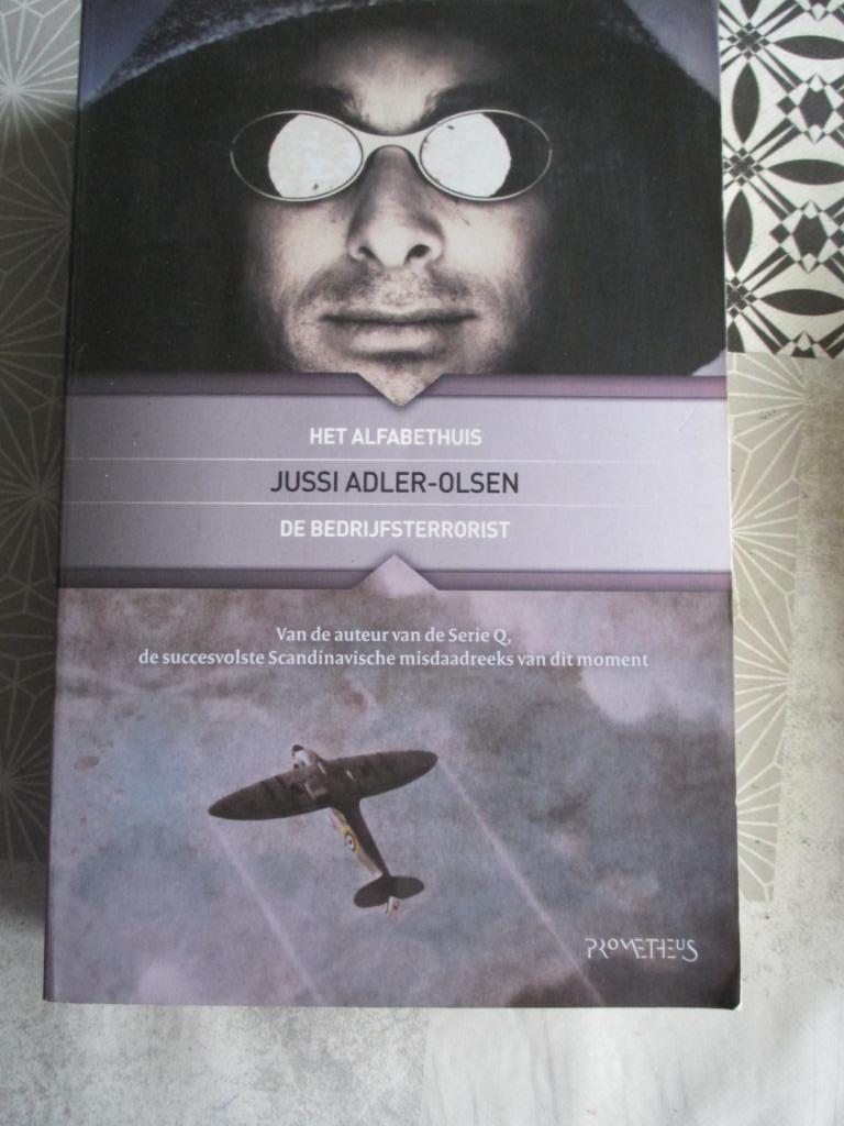 boek Jussi Adler Olsen 2in1, Ophalen of Verzenden, Zo goed als nieuw