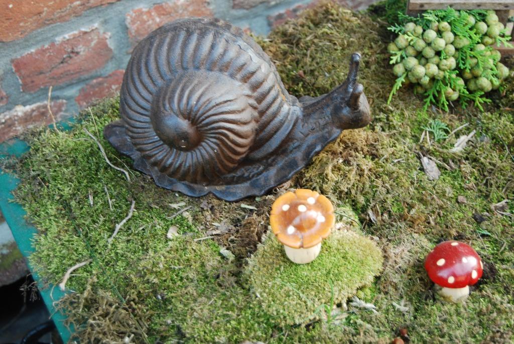 Grote gietijzeren slak, Tuin en Terras, Tuinbeelden, Ophalen of Verzenden, Nieuw, Overige materialen, Dierenbeeld