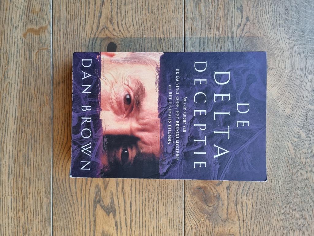 Boek De delta deceptie van Dan Brown, Boeken, Thrillers, Ophalen, Gelezen, Dan Brown, België