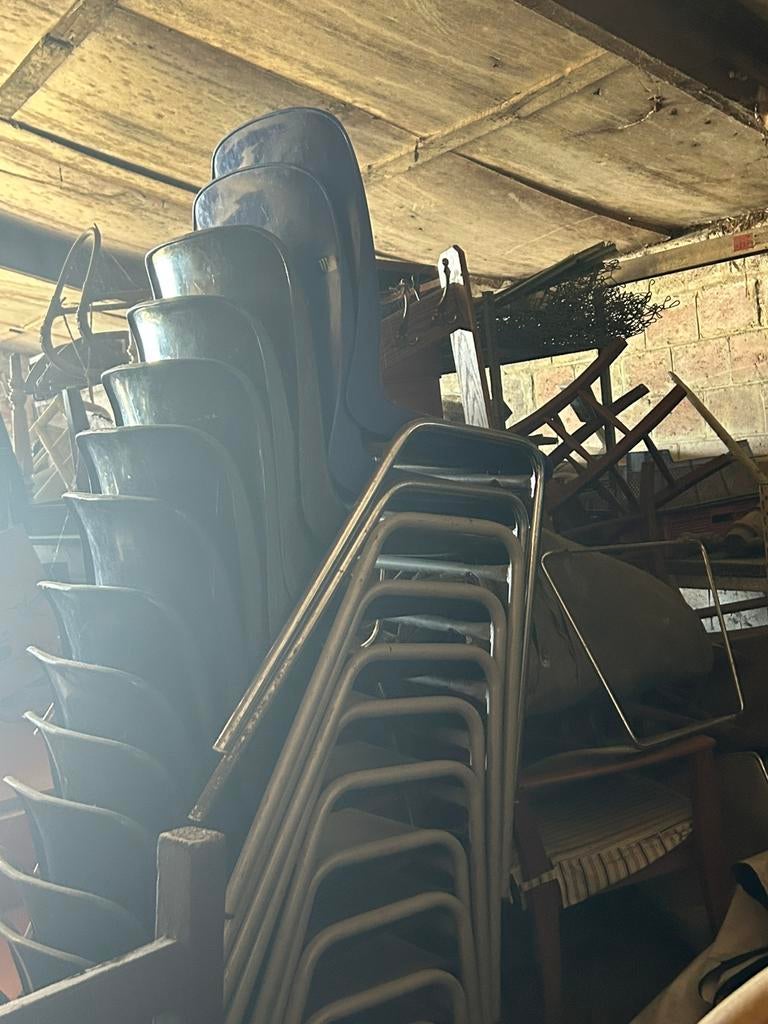 Chaises en plastique, Ophalen, Gebruikt, Overige materialen, Vijf, Zes of meer stoelen