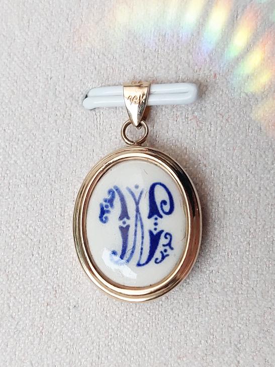 Vintage Hanger 14k Volgoud met Limoges - W, Neuf, Enlèvement ou Envoi, Or, Or