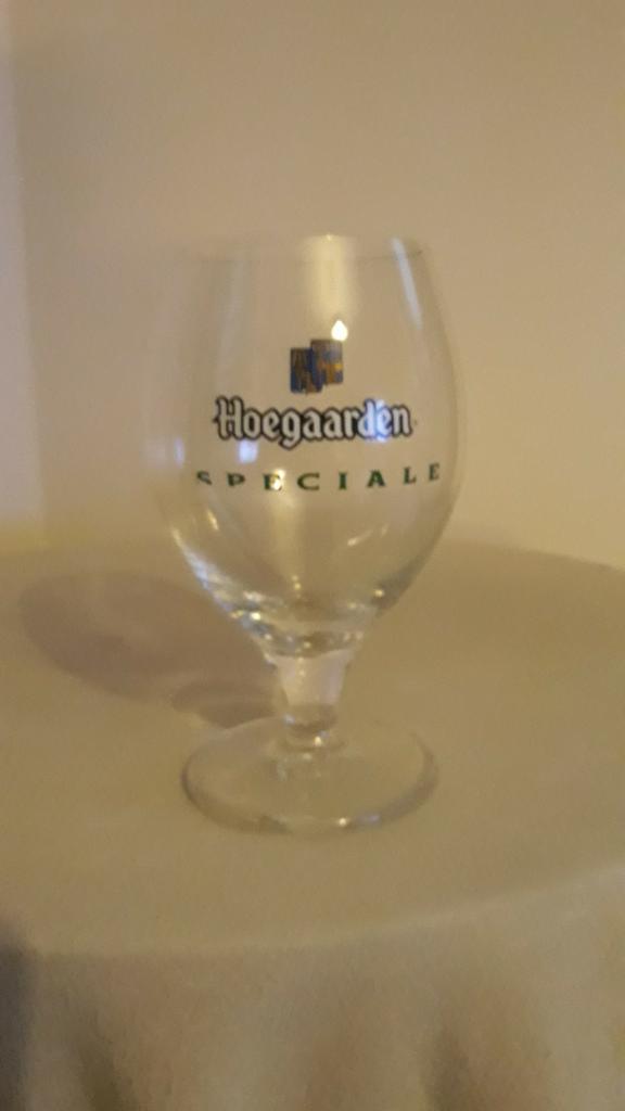 Allerlei bierglazen + aantal wiskyglazen, 20 euro voor alles, Ophalen, Zo goed als nieuw, Bierglas