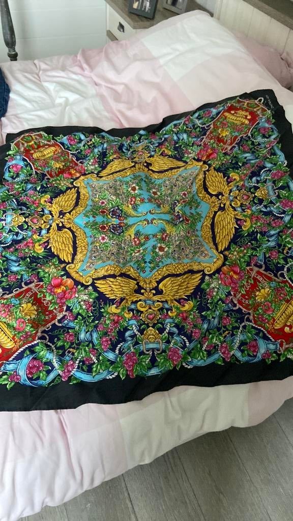 Mooie grote zijden sjaal, Kleding | Dames, Ophalen of Verzenden, Zo goed als nieuw, Sjaal