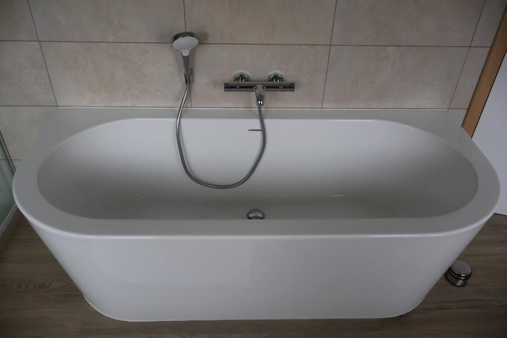 Ligbad Desco, Ophalen, 200 cm of meer, 75 cm of meer, Nieuw