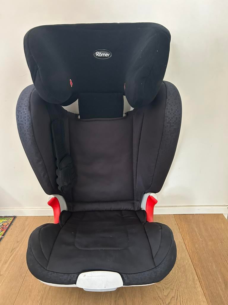 Britax romer kidfix xp, Kinderen en Baby's, Autostoeltjes, Ophalen, Romer, Autogordel of Isofix, Verstelbare rugleuning
