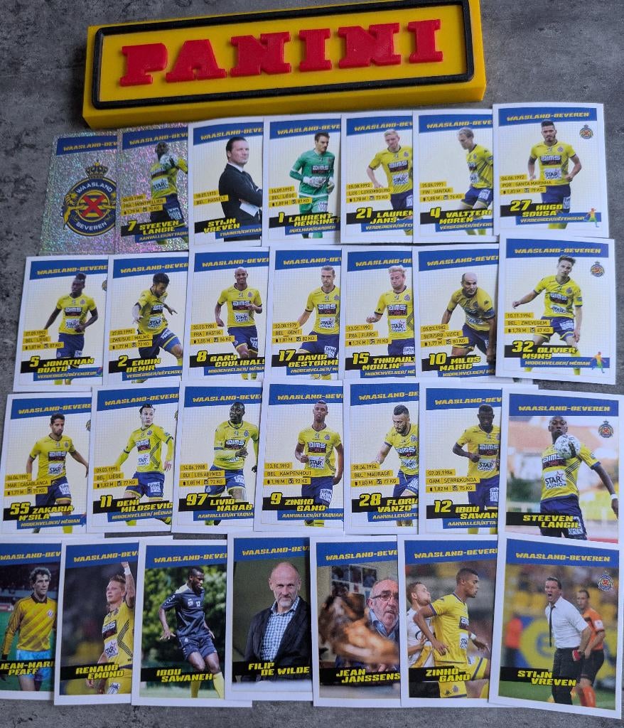 Panini FOOTBALL 2016 28 STICKERS BEVEREN W. VOETBAL, Ophalen of Verzenden, Nieuw