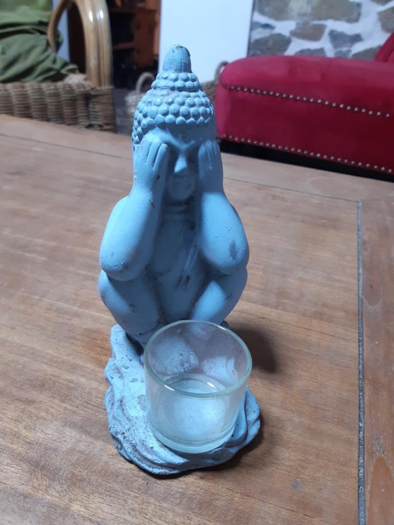 2 Bouddha différents avec bougeoir ou porte encens, Maison & Meubles, Accessoires pour la Maison | Statues de Bouddha, Comme neuf