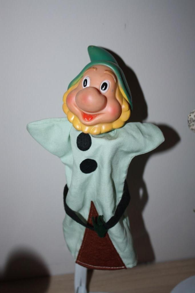 Kabouter handpop , Famosa , als nieuw, Ophalen of Verzenden, Zo goed als nieuw