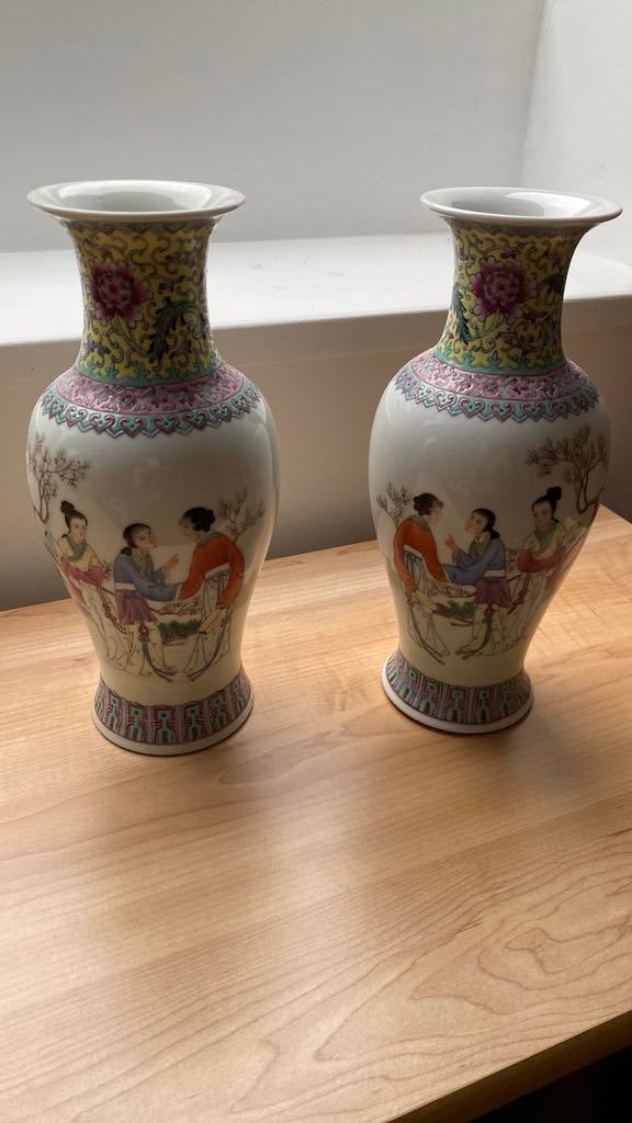 2 chinese vazen, Ophalen