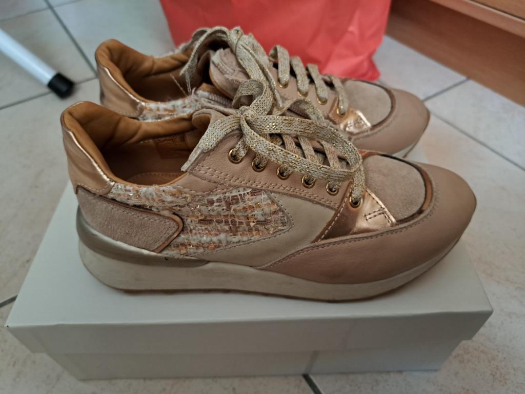 Sneakers meisjes maat 34 merk cherie, Kinderen en Baby's, Meisje, Schoenen, Ophalen of Verzenden, Zo goed als nieuw