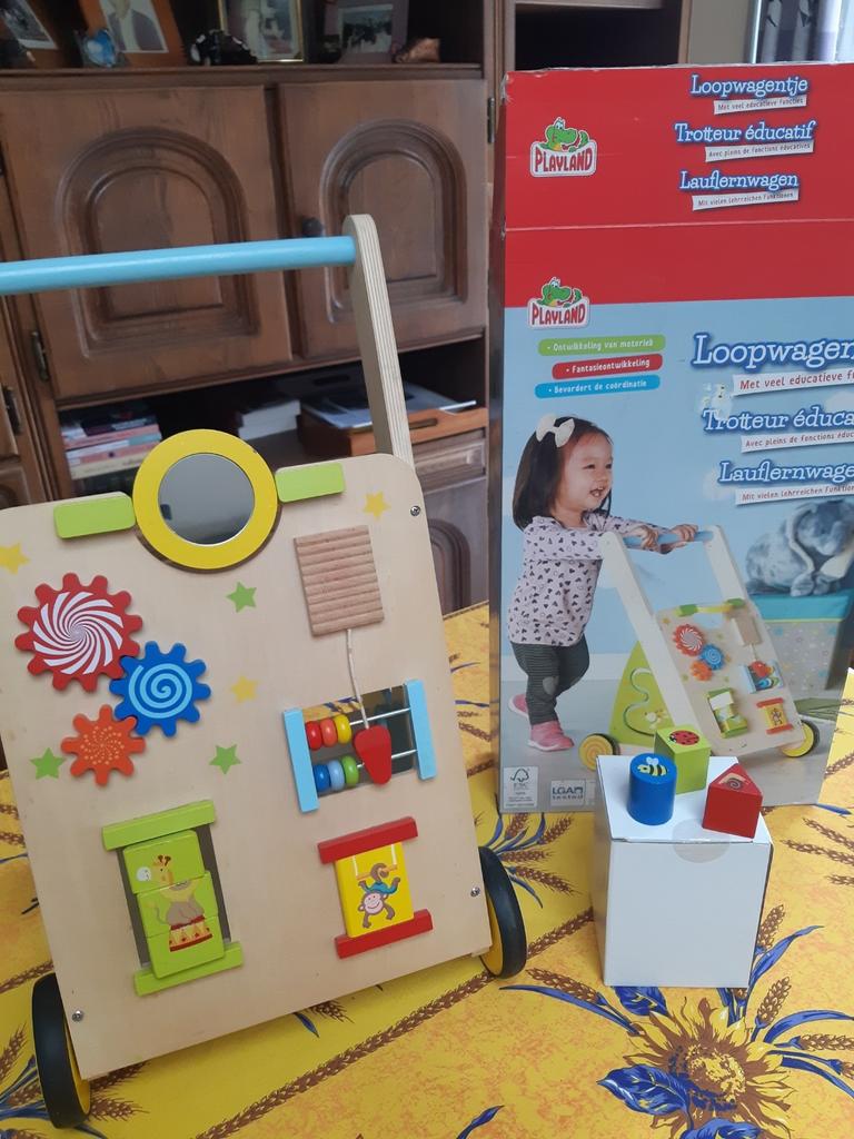 Trotteur éducatif 1+., Enlèvement ou Envoi, Comme neuf