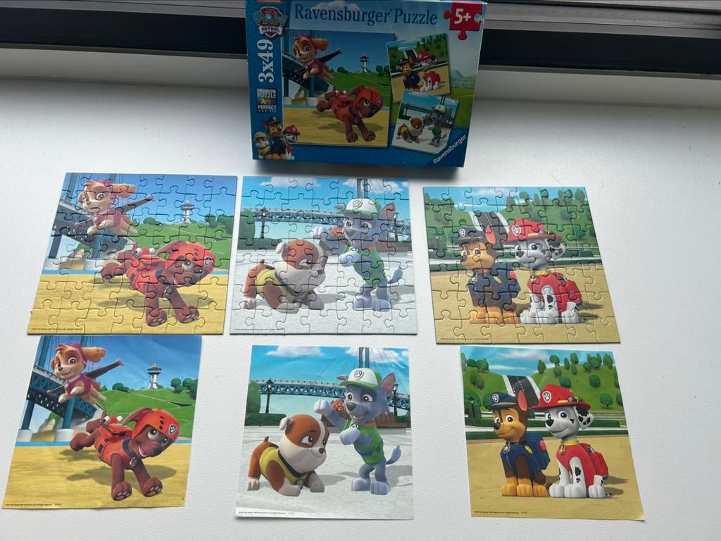 3 leuke puzzels Paw Patrol - 49 stuks, Ophalen of Verzenden, 10 tot 50 stukjes, Zo goed als nieuw, 4 tot 6 jaar