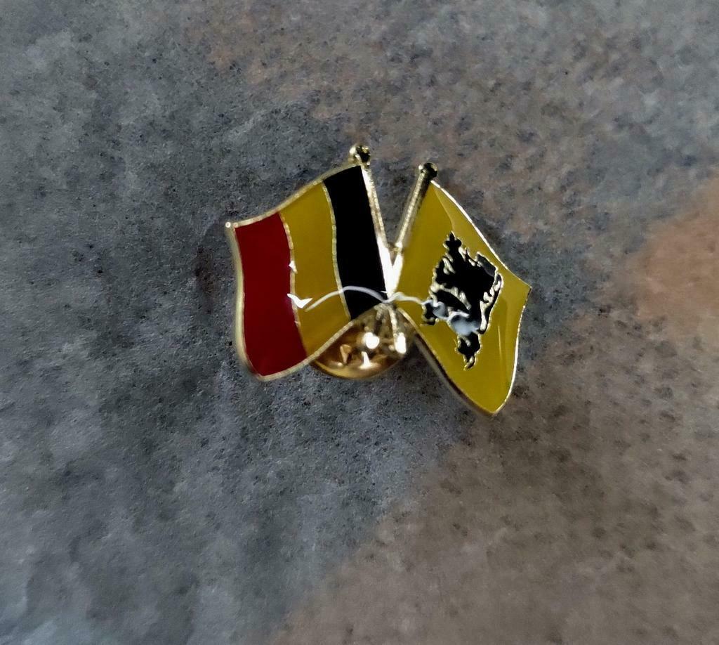 PIN broche Belgique / Flandre, Envoi, Neuf