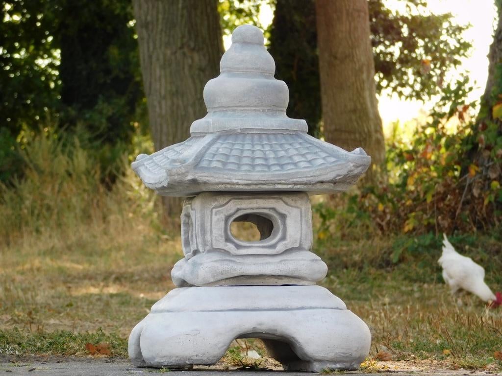À usage unique : lanterne de jardin japonaise  55 cm  Pierre, Jardin & Terrasse, Statues de jardin, Autres types, Pierre, Enlèvement ou Envoi