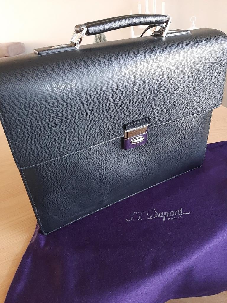 Nieuwe S. T.DUPONT documenthouder, Handtassen en Accessoires, Tassen | Schooltassen, Zo goed als nieuw, Zwart, Leer, Ophalen of Verzenden