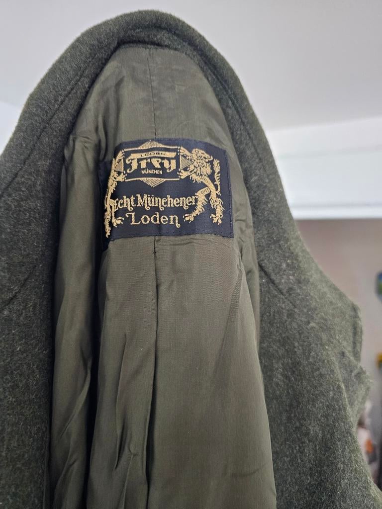 Manteau homme LODEN T52

Taille XXXL · Très bon état, Enlèvement ou Envoi, Taille 52/54 (L), Vert, Porté