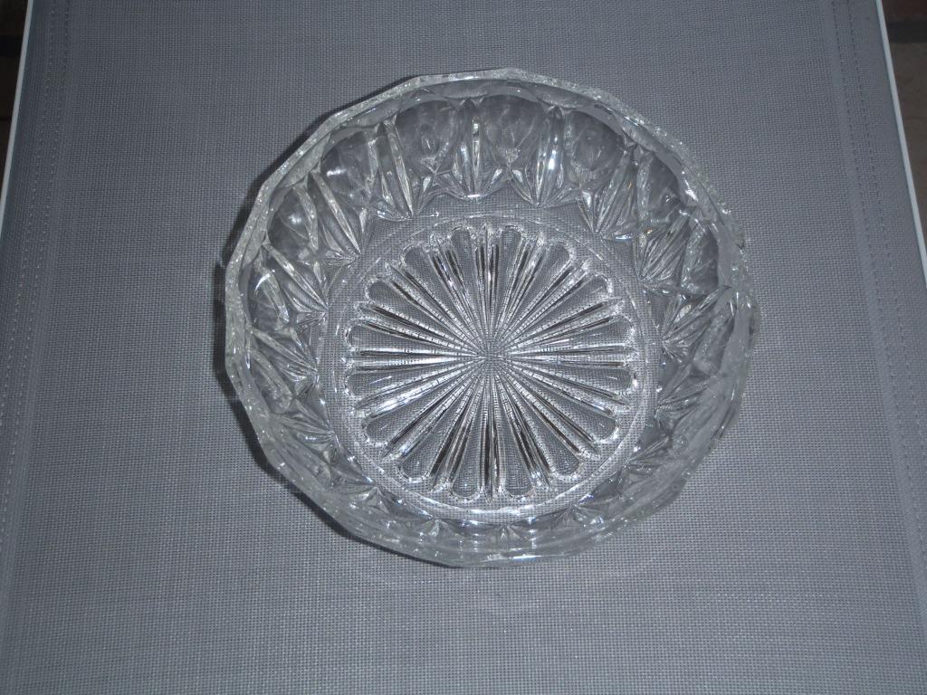 saladier en verre taillé, Maison & Meubles, Cuisine | Vaisselle, Comme neuf, Récipient(s), Verre, Enlèvement