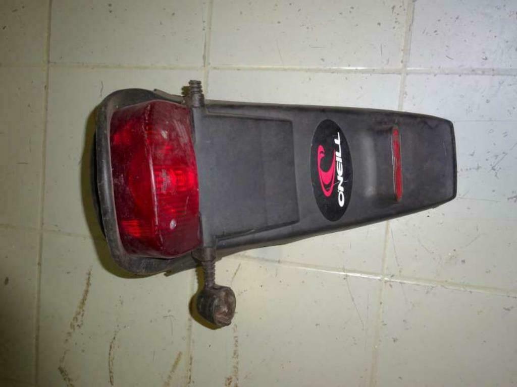 derbi hunter 50 achterspatbord met licht, Fietsen en Brommers, Ophalen of Verzenden, Gebruikt, Kap