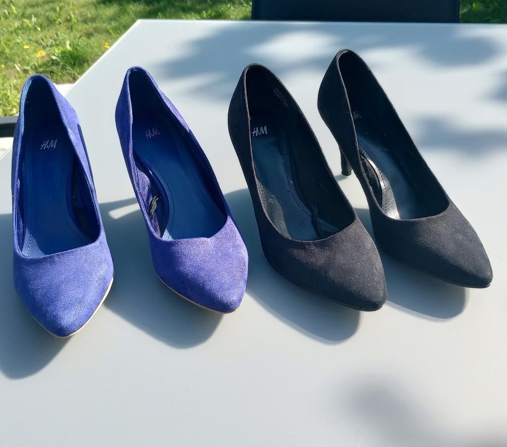 Pumps maat 39 : zwart en koningsblauw, Kleding | Dames, Overige kleuren, Ophalen of Verzenden, Zo goed als nieuw, Pumps