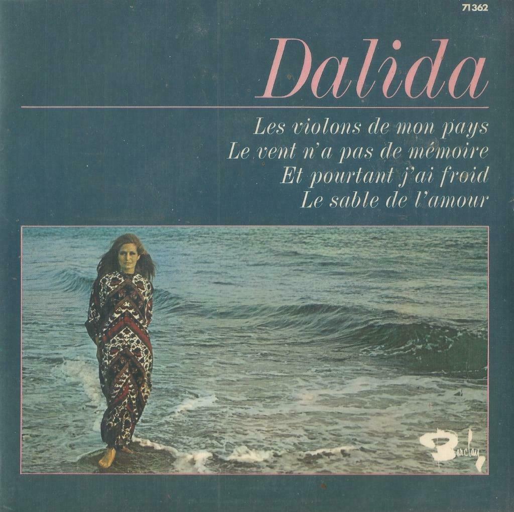 Dalida – Les violons de mon pays / Le sable de l’amour + 2, Enlèvement ou Envoi, Utilisé, Pop