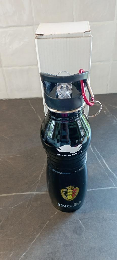 Gourde Burrda Sport noire avec paille NEUVE, Sports & Fitness, Enlèvement ou Envoi, Neuf