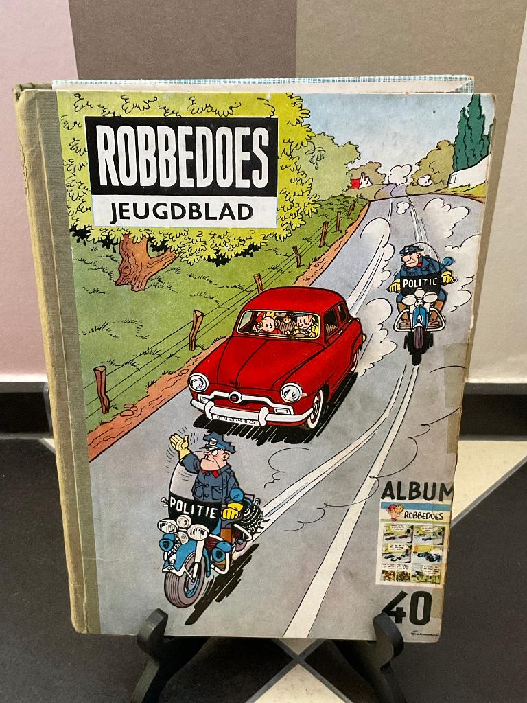 Robbedoes album 40, Boeken, Eén stripboek, Ophalen of Verzenden, Gelezen
