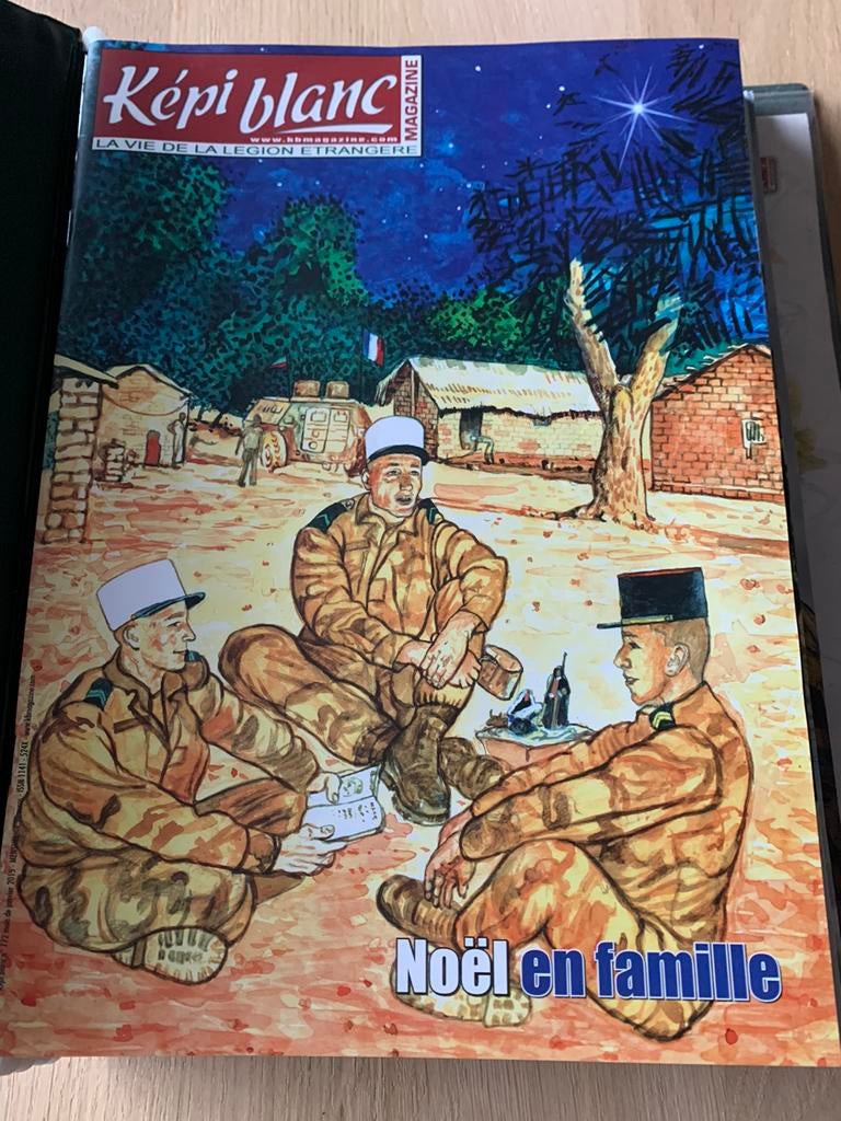Dossier de la collection Képi Blanc 2015 (11 ex ), Collections, Objets militaires | Général, Envoi