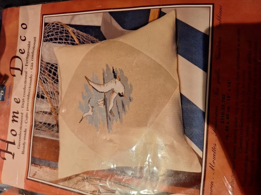 Kussen om te borduren, Hobby en Vrije tijd, Borduren en Borduurmachines, Ophalen of Verzenden, Zo goed als nieuw, Patroon