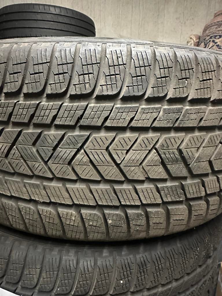 Porsche pirelli scorpions M+S, Enlèvement, Comme neuf
