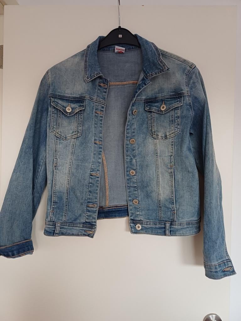 Jeansjasje, Kleding | Dames, Ophalen of Verzenden, Zo goed als nieuw, Maat 42/44 (L)