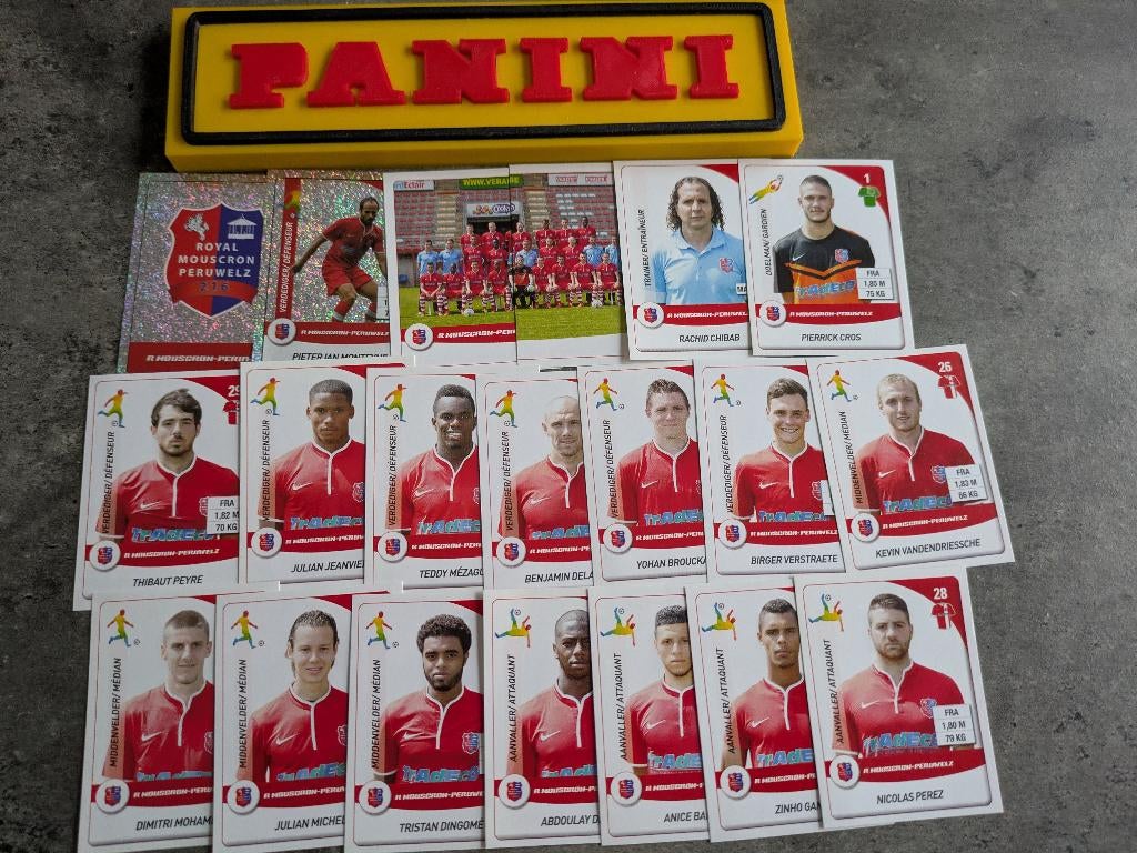 Panini FOOTBALL 2015 20 AUTOCOLLANTS MOUSCRON FOOTBALL, Enlèvement ou Envoi, Neuf
