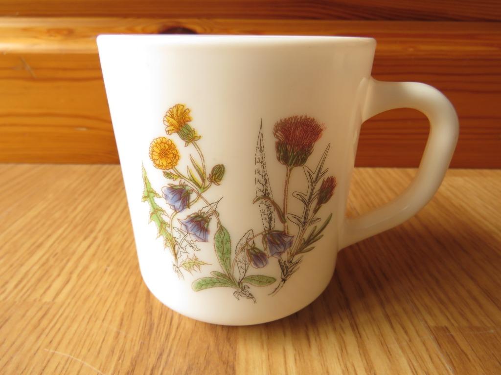 mug tasse motifs plantes médicinales en arcopal, Enlèvement ou Envoi, Comme neuf, Tasse(s) et/ou soucoupe(s)
