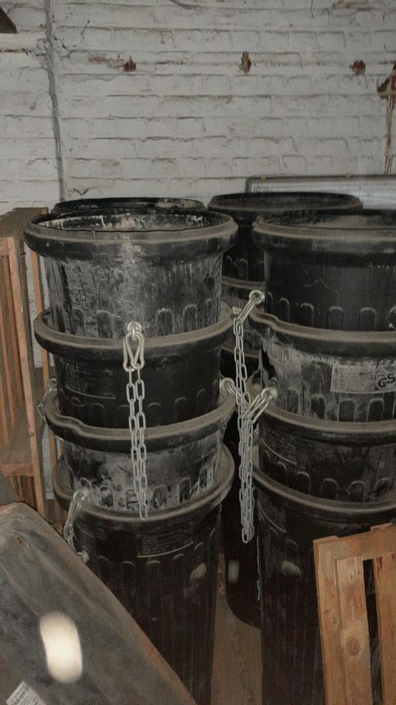 Goulotte d'évacuation de matériaux de démolition, Enlèvement