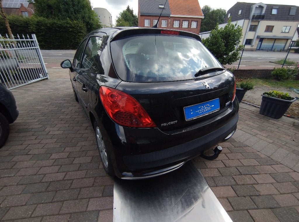 Peugeot 207 1.4hdi, Autos, Achat, Boîte manuelle, Noir, 5 portes