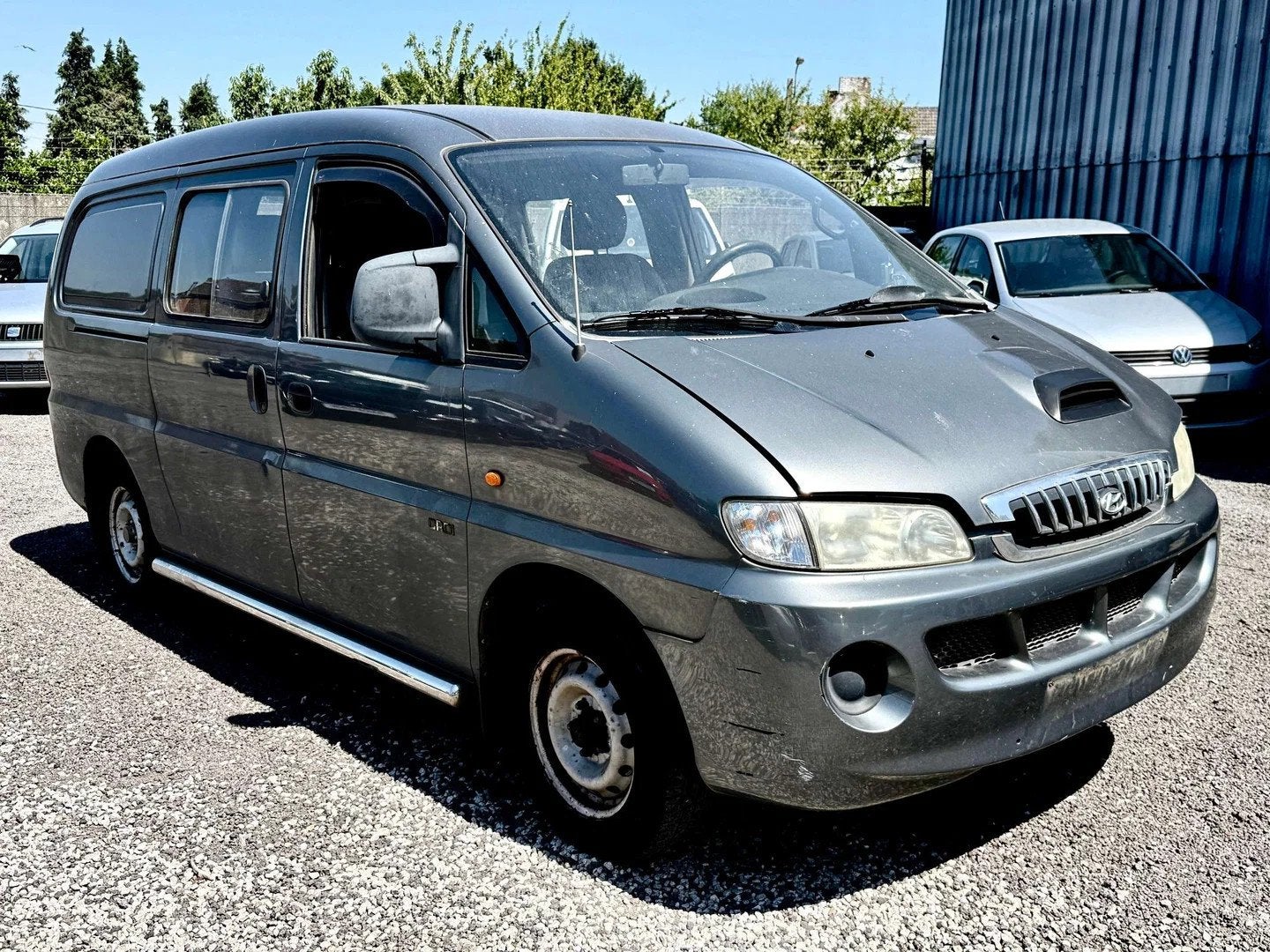 Hyundai H-1 H200 - 2.5 Turbo CRDi - 6 PLACES - Comfort, Argent ou Gris, Achat, 2220 kg, 4 portes