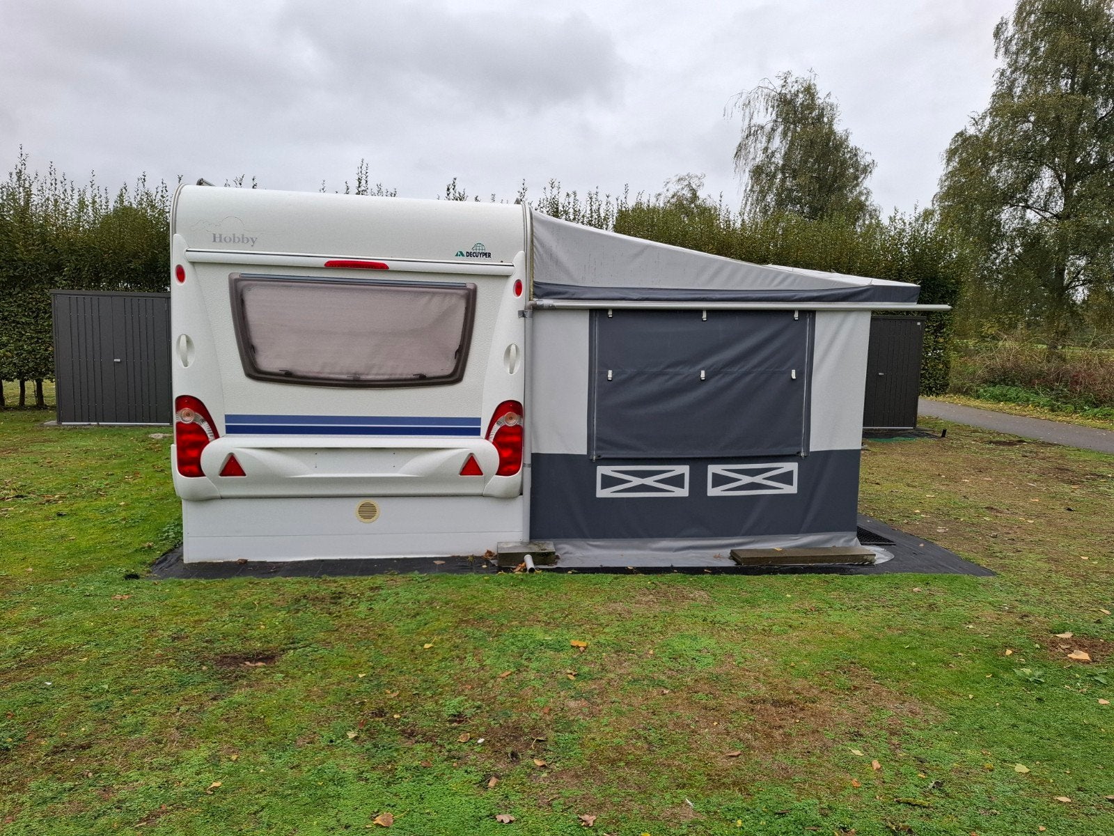 Hobby 650UF De luxe + mover+voortent Vervovan + vloer, Ophalen, Gebruikt, Polyester, Overige merken