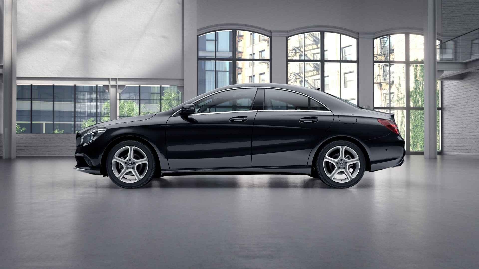 Mercedes-Benz CLA-klasse 180 Coupé Urban Line | Verwarmde Z, Gebruikt, Euro 6, 4 cilinders, 1600 cc