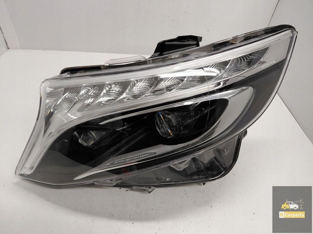 A4479061401, Mercedes V-Klasse W447 Lift Full Led ILS Zwart, Gebruikt, Mercedes-Benz AG, Mercedes-Benz, Mercedesstrasse 120
70372  Stuttgart, DE